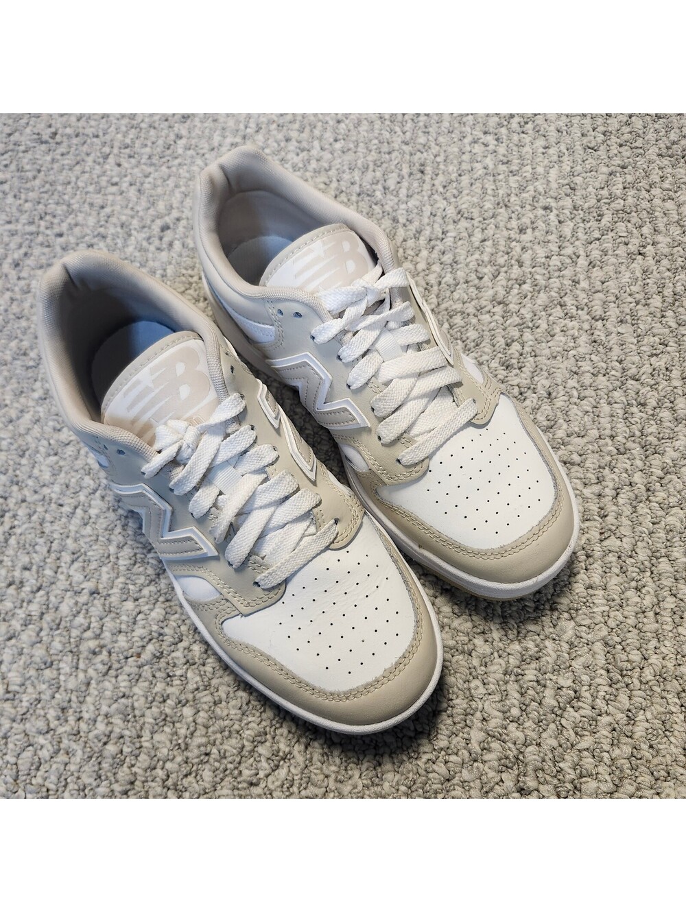 New Balance 480 Beige and White Sneakers Men's Size 6.5 Women's 7